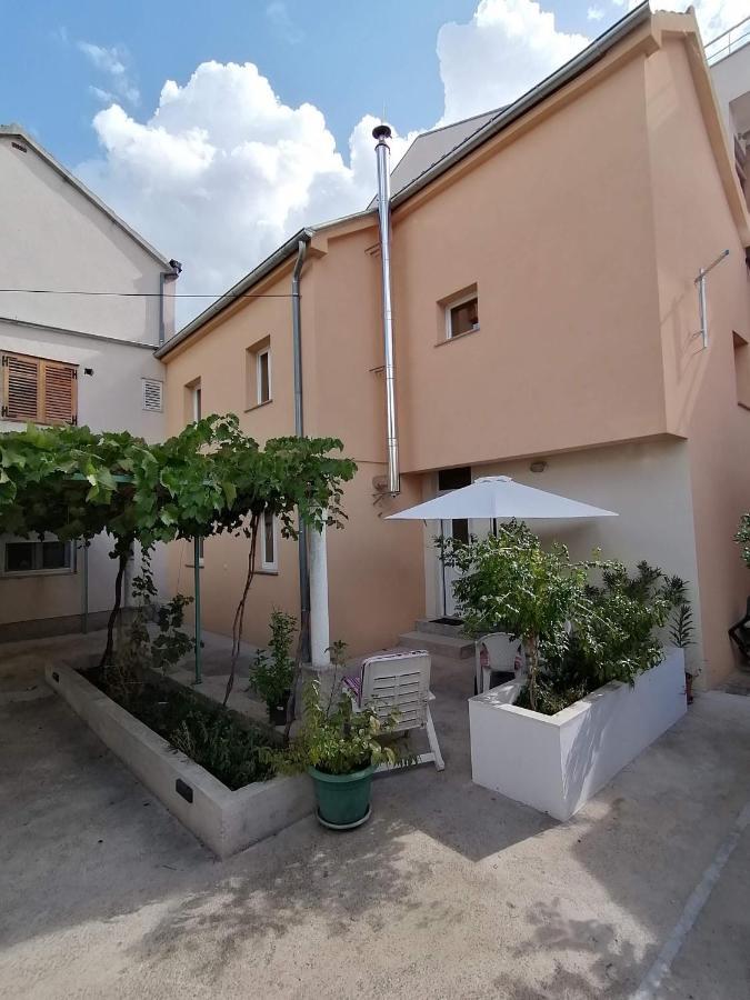 Kuca Za Odmor Ema Hotel Šibenik Екстериор снимка
